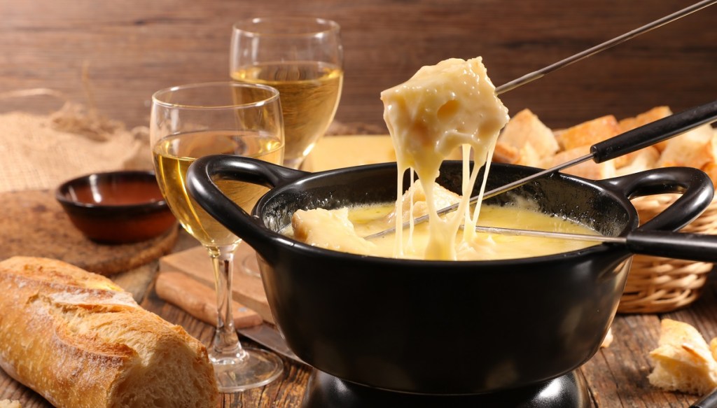 ITALIA IN 20 RICETTE: FONDUTA ALLA&nbsp;VALDOSTANA