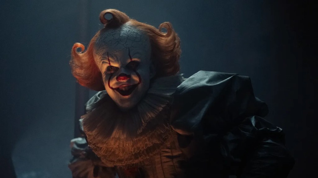 PENNYWISE TORNA A TERRORIZZARE DERRY: LA SECONDA STAGIONE SVELERÀ IL SEGRETO PIÙ OSCURO DI&nbsp;IT