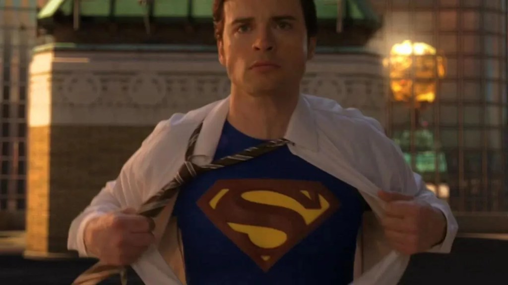 SUPERMAN IN SMALLVILLE: LA VERITÀ SUL COSTUME CHE NON HAI MAI&nbsp;VISTO